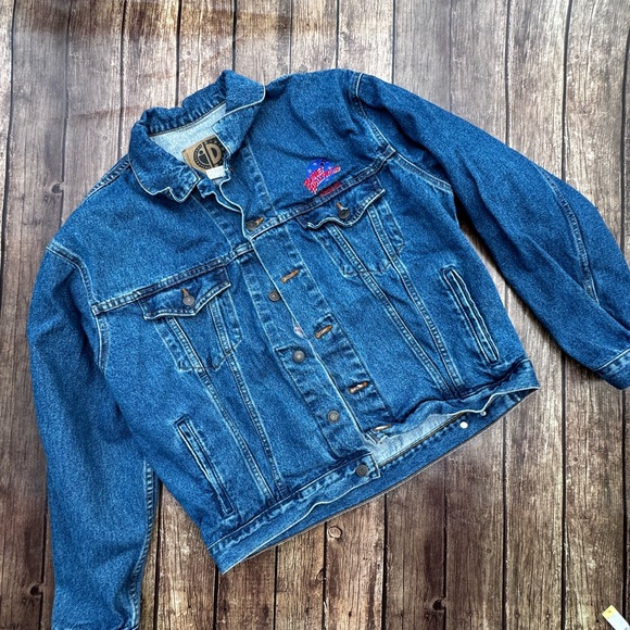 planet hollywood Jackets & Blazers - Planet Hollywood Maui denim jacket